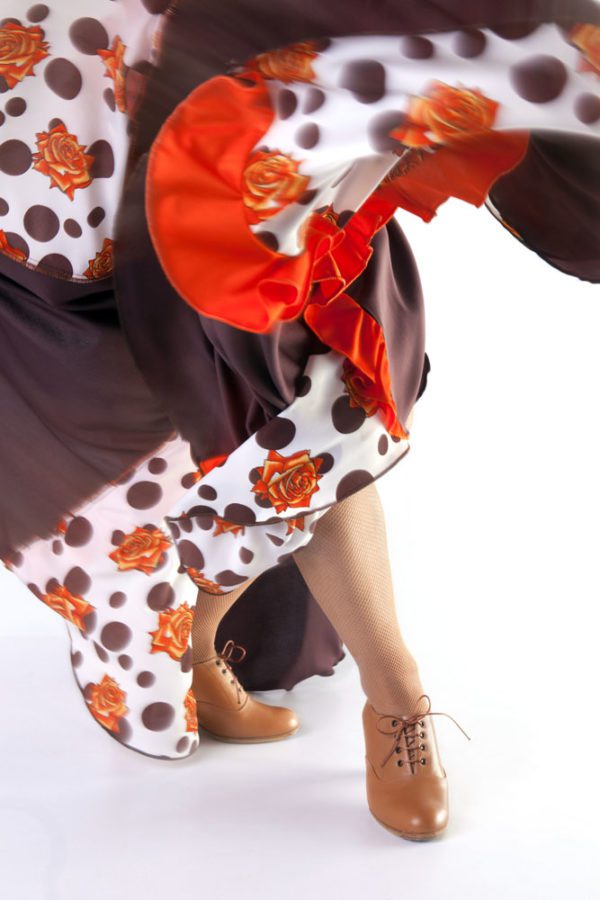Zapatos de flamenco profesionales Nuria , abotinados, con cordones.