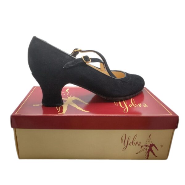 Zapatos de flamenco profesionales Ana. En ante, negro. Correas cruzadas. Tacón semi carrete.
