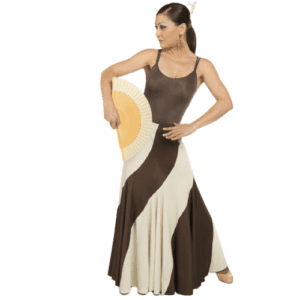 Falda de flamenco con killas inclinadas