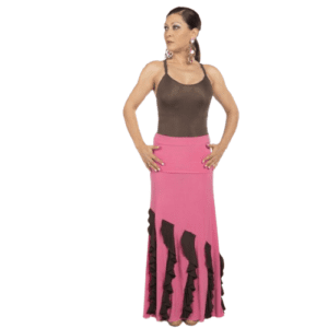 Falda de flamenco Rocío, con corte inclinado y volantes en vertical
