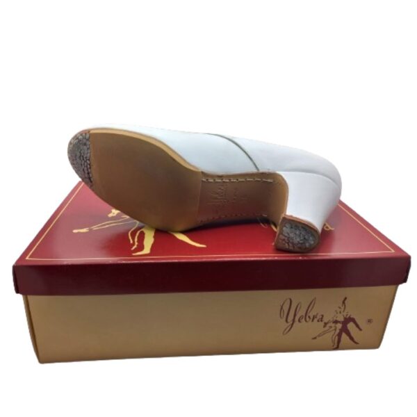 Zapatos de flamenco profesionales Lazo, en piel, de color blanco, tacón 6,5 cms (normal)
