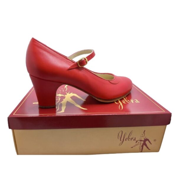 Zapatos de flamenco profesionales Neus. En piel, de color rojo. 1 correa. Tacón normal (6,5cms)