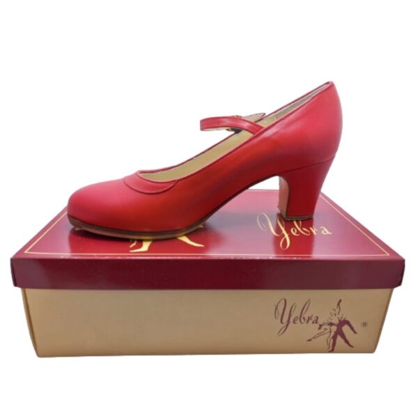 Zapatos de flamenco profesionales Neus. En piel, de color rojo. 1 correa. Tacón normal (6,5cms)