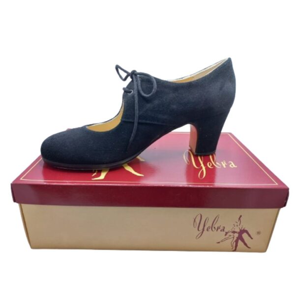 Zapatos de flamenco profesionales Lazo, en ante negro. Tacón normal (6,5cm).