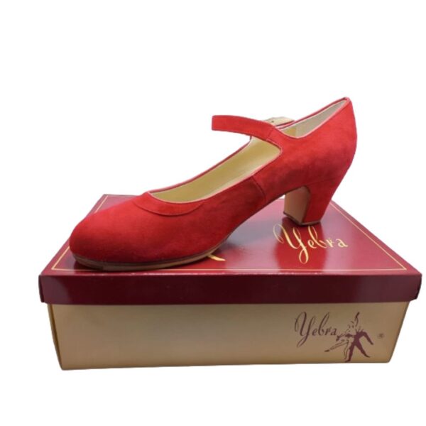 Zapatos de flamenco profesionales Carmen. En ante, color rojo. Escote redondo. Tacón bajo (6cm).