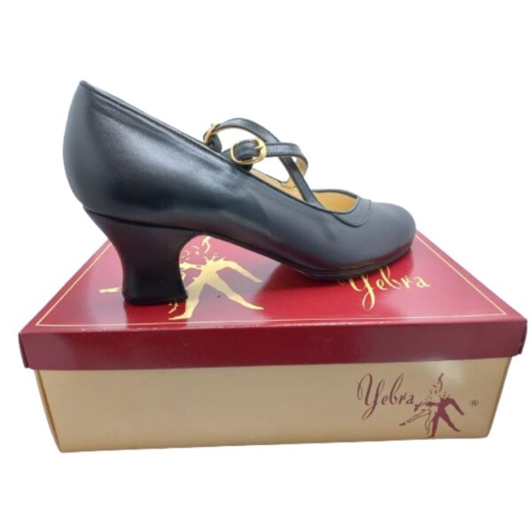 Zapato de flamenco profesional Ana, escote redondo, piel negro, correas cruzadas, tacón semi-carrete (6 cm)