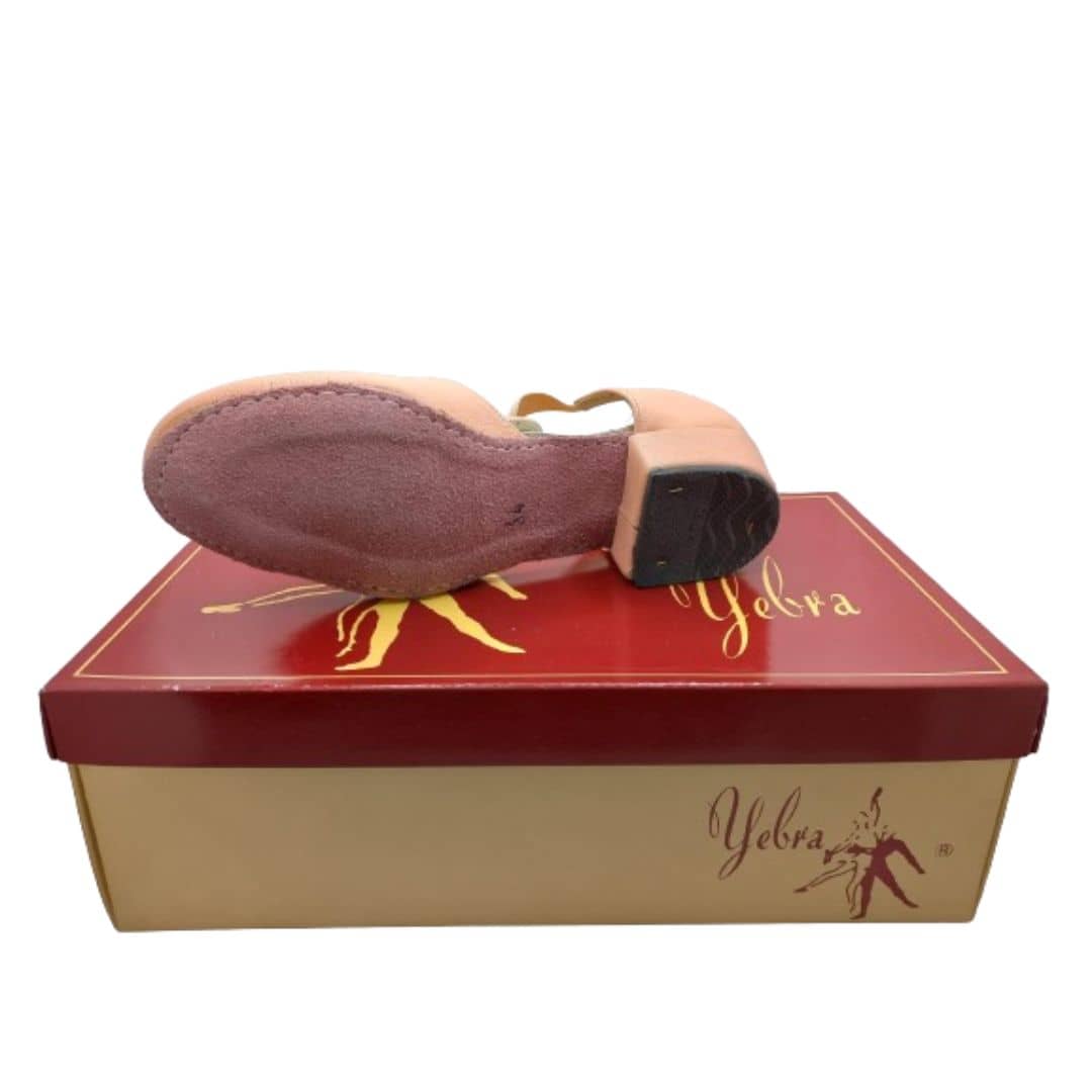 Zapatos para baile de profesor/a profesionales. En piel, con suela serraje y tacón de 2cm. Color rosa